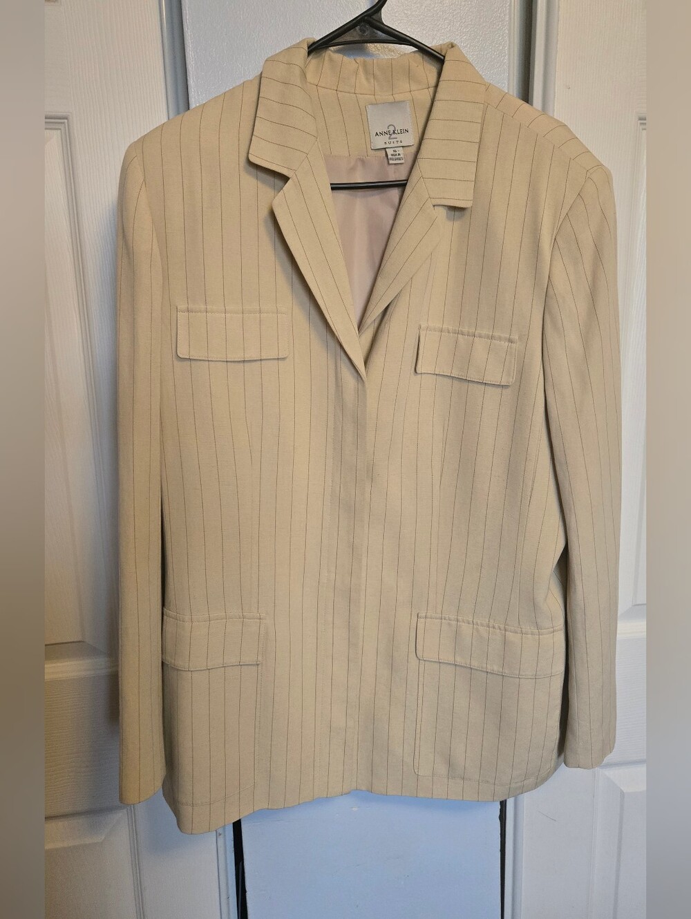 Anne Klein Cream Pinstripe Sport Coat Blazer